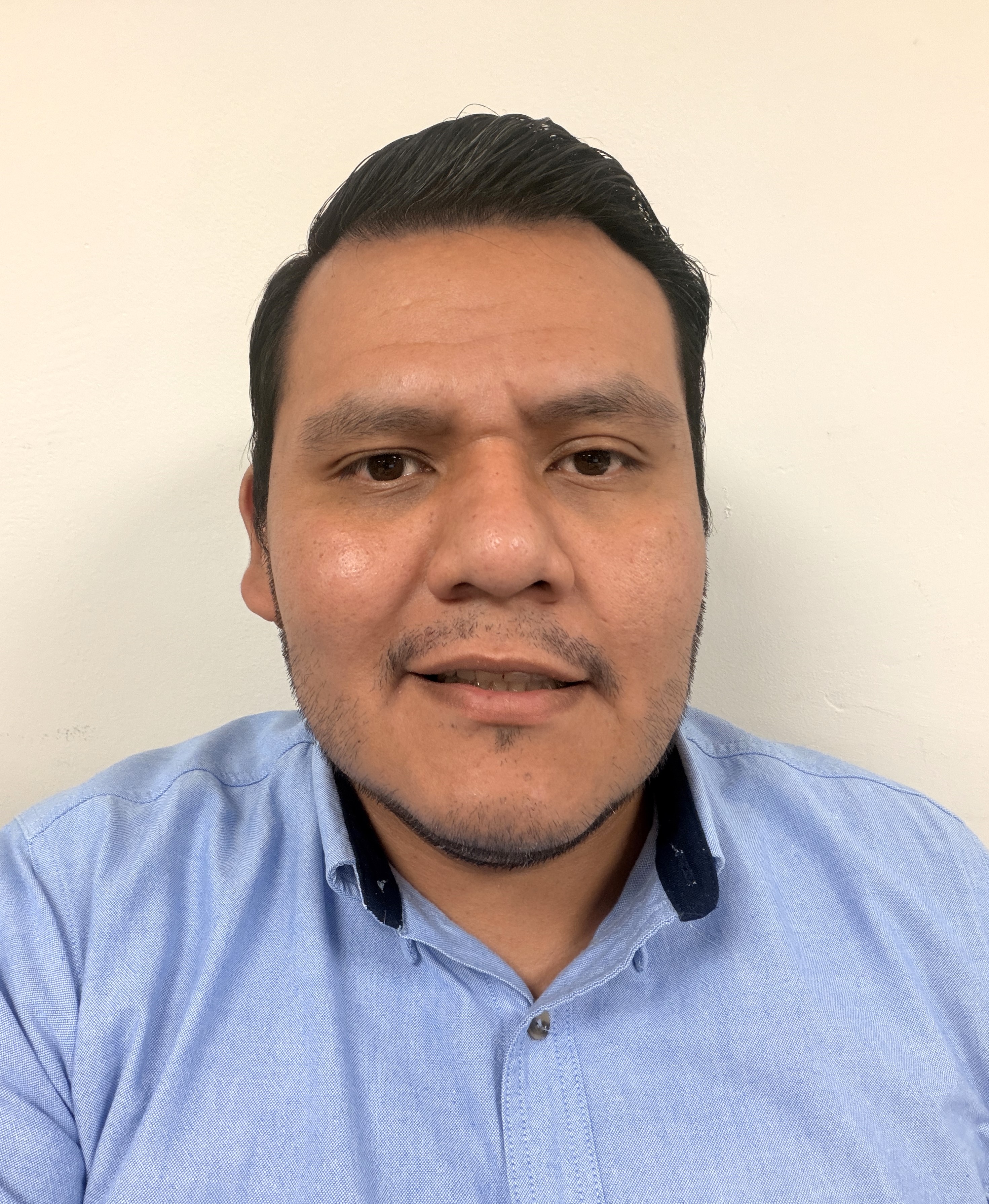 L.C.P. Juan Luis León Dionicio